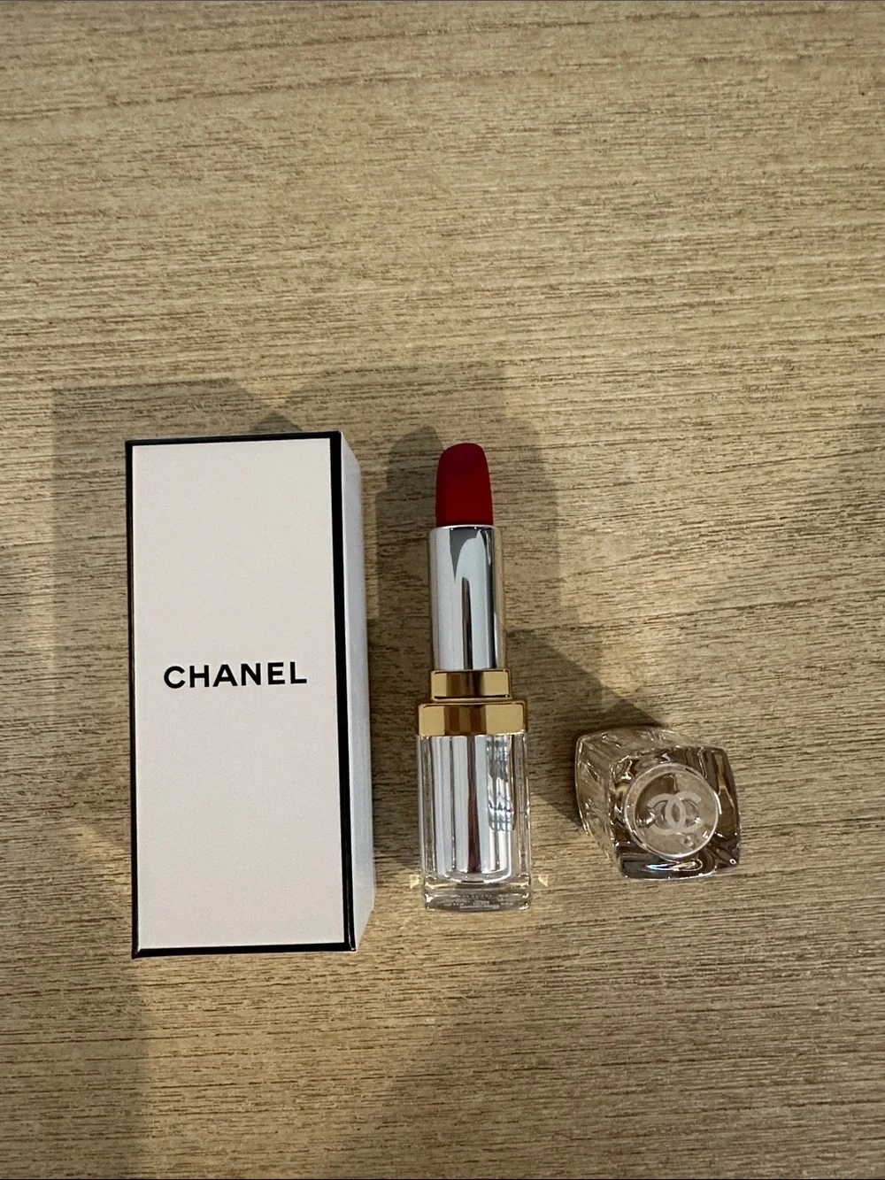 CHANEL Red Lipstick - Deep Classic Red - Picture 1 of 4